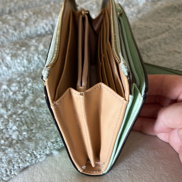 Kate Spade light green zip wallet with strap - Picture 10 of 12